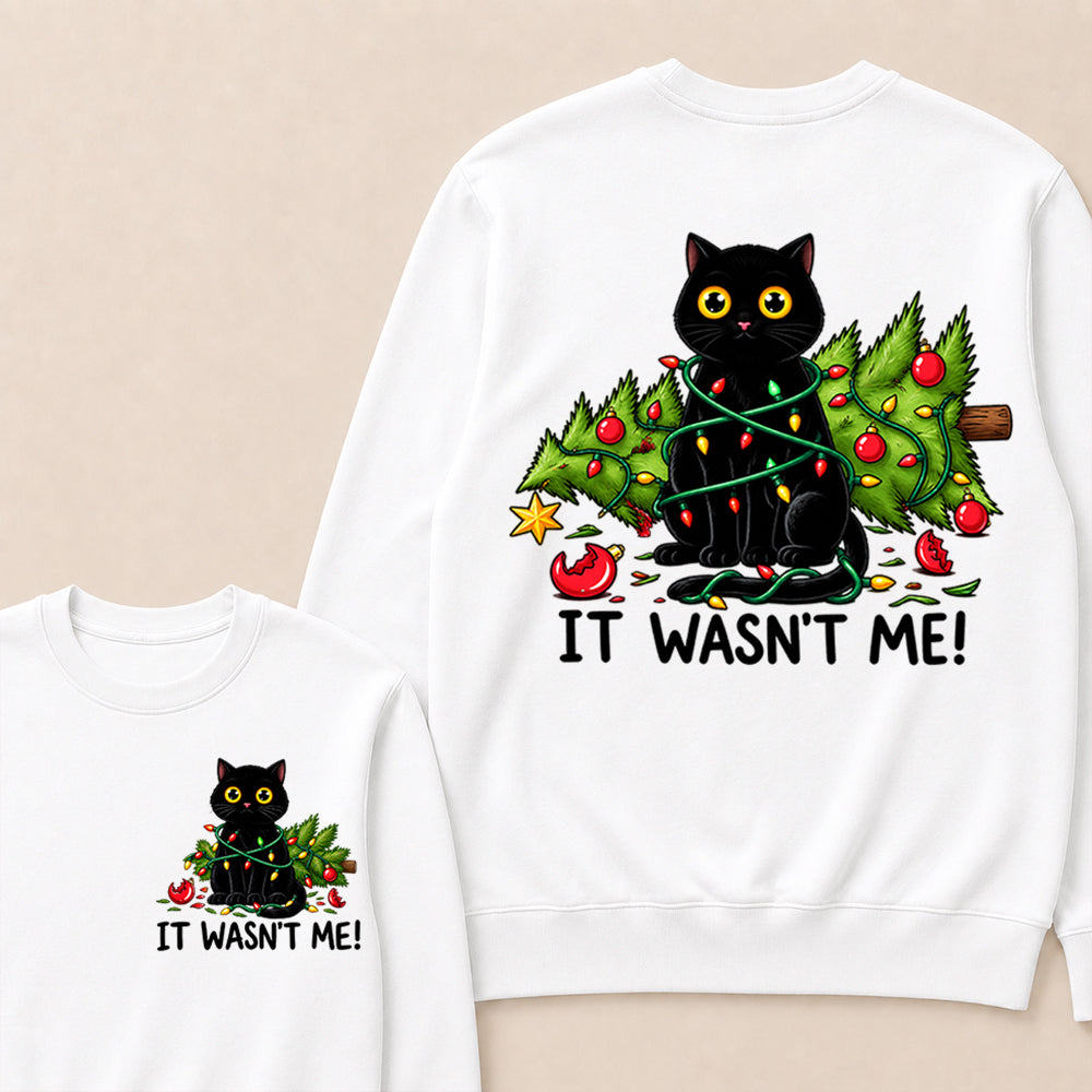 It Wasn’t Me – Funny Black Cat & Christmas Tree Women’s Sweatshirt