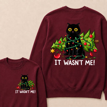 It Wasn’t Me – Funny Black Cat & Christmas Tree Women’s Sweatshirt
