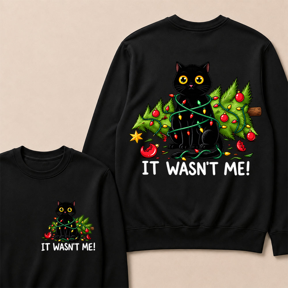 It Wasn’t Me – Funny Black Cat & Christmas Tree Women’s Sweatshirt