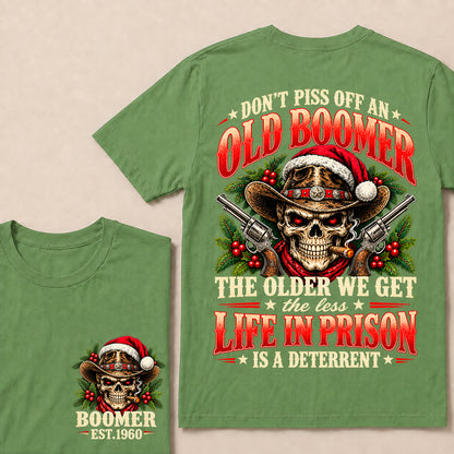 Don’t Piss Off an Old Boomer – Custom EST.Year Christmas Cowboy Skull & Crossed Revolvers T-Shirt