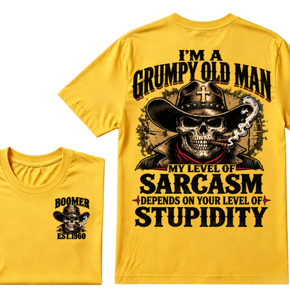 Custom EST.Year I'm A Grumpy Old Man My Level Of Sarcasm Depends On Your Level Of Stupidity Vintage Graphic T-Shirt